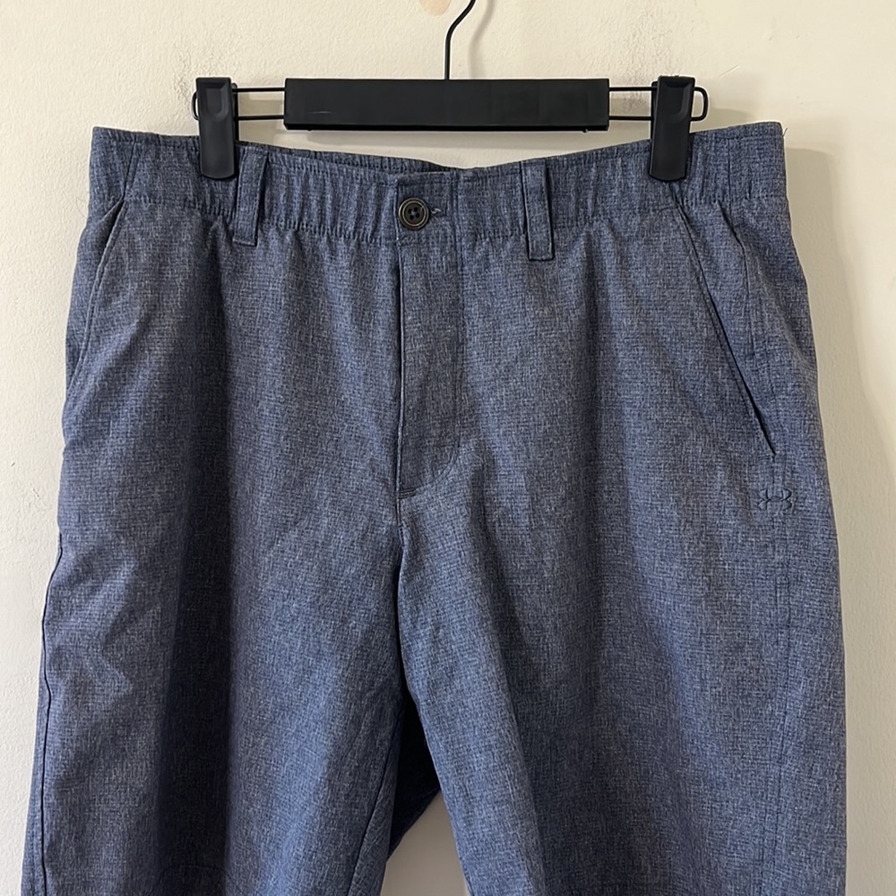 Under Armour Men’s Golf Stretch Flat Front Casual Shorts Size 34 - Picture 2 of 8